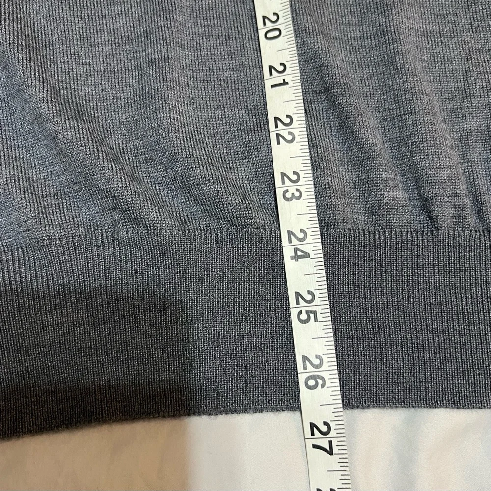 Peter Millar Gray Merino Silk Blend V-Neck Sweater - Large Golf‎ Preppy